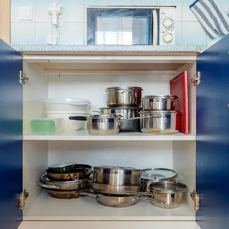 Team Flat & Urban Family Comfort - Homebase With A Castle View