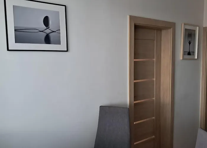 Team Flat & Urban Family Comfort - Homebase With A Castle View Bratislava