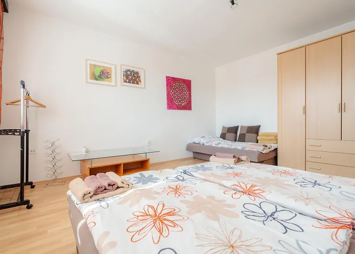 Appartement Team Flat & Urban Family Comfort - Homebase With A Castle View