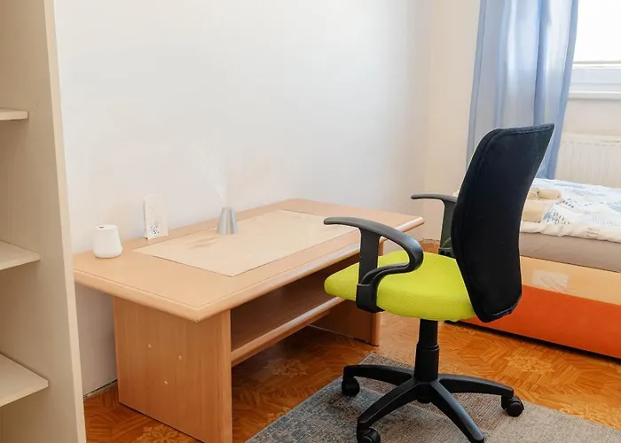 Apartmán Team Flat & Urban Family Comfort - Homebase With A Castle View *