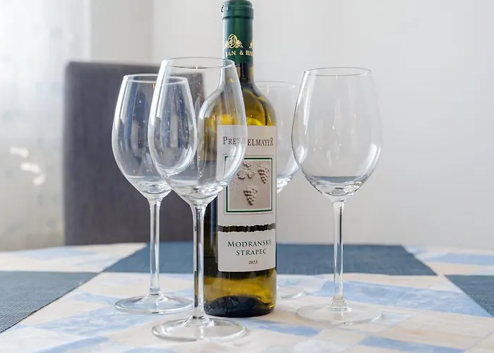 Apartmán Team Flat & Urban Family Comfort - Homebase With A Castle View *