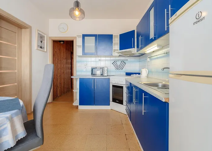 Team Flat & Urban Family Comfort - Homebase With A Castle View Apartmán