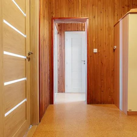 Apartment Team Flat & Urban Family Comfort - Homebase With A Castle View *