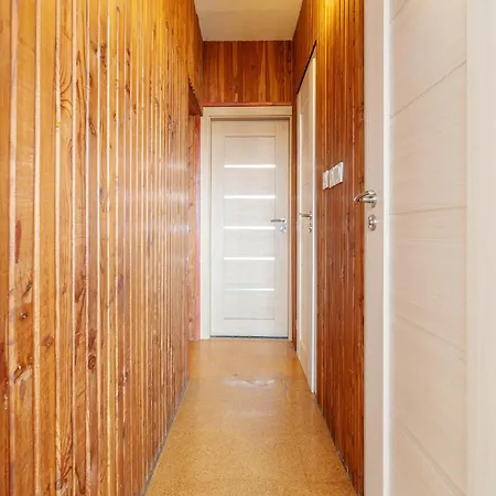 Team Flat & Urban Family Comfort - Homebase With A Castle View Pressburg