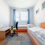 Team Flat & Urban Family Comfort - Homebase With A Castle View Apartment