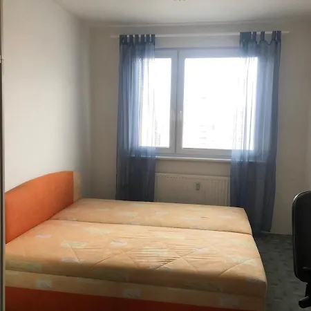 Apartment Team Flat & Urban Family Comfort - Homebase With A Castle View Bratislava