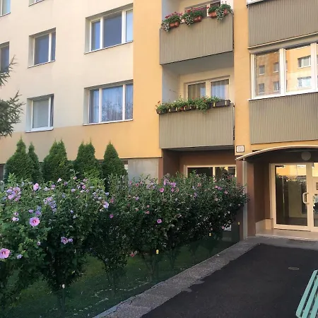 Apartment Team Flat & Urban Family Comfort - Homebase With A Castle View Bratislava