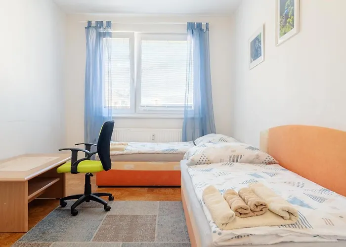 Appartement Team Flat & Urban Family Comfort - Homebase With A Castle View *