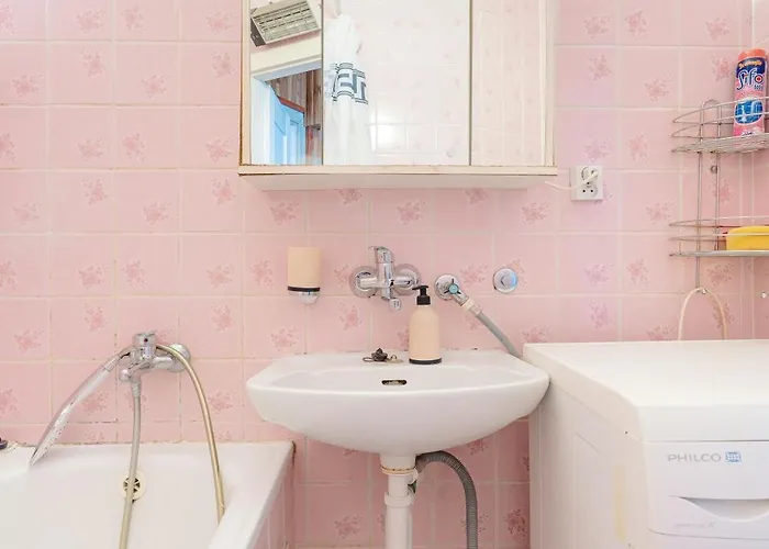 Team Flat & Urban Family Comfort - Homebase With A Castle View * Bratislava